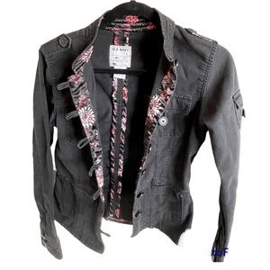 Old Navy Women’s Black Denim Jacket with Flower accents